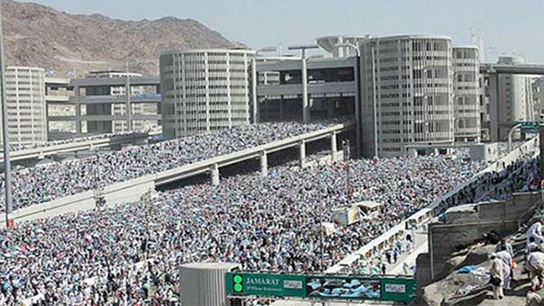 أول أيام رمي الجمرات: وفاة 717 حاجاً بينهم 122 ايرانياً في حادثة تدافع في مشعر منى