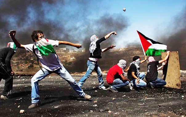 فلسطين المحتلة: عمليات طعن تهز الكيان الصهيوني واشتداد المواجهات