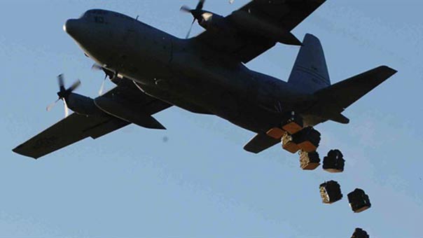 واشنطن تؤجج الأزمة السورية بإعلانها إلقاء ذخائر للمجموعات المسلحة