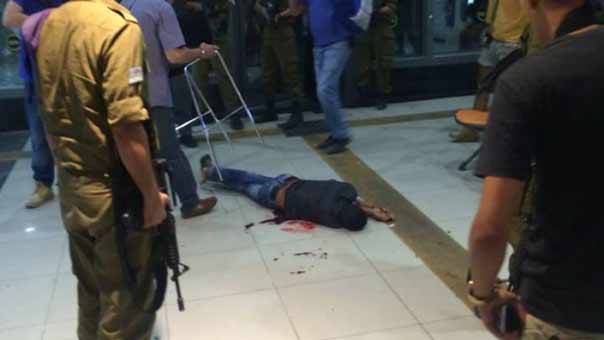 مقتل مستوطن صهيوني و10 إصابات بعملية بئر السبع المزدوجة جنوب فلسطين المحتلة