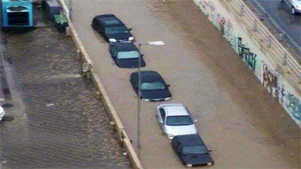 نعمة الأمطار تتحول إلى نقمة في لبنان وتعري أزمات الدولة