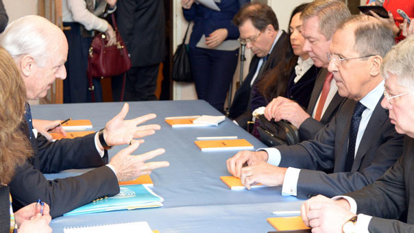 لافروف بعد لقائه دي مستورا: لقاء فيينا هو الإطار المثالي لحل الأزمة السورية