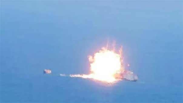 الجيش اليمني واللجان الشعبية يدمرون زورقاً حربياً للعدوان السعودي ويؤمنون عدداً من المناطق في محافظة الضالع