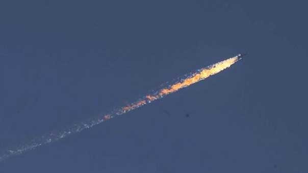 تركيا تسقط طائرة روسية فوق سوريا.. بوتين يتوعدها: سيكون لذلك تداعيات وخيمة