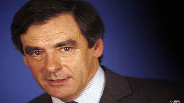 رئيس الوزراء الفرنسي السابق: على فرنسا أن تدعم حزب الله ضد &rsquo;داعش&rsquo;