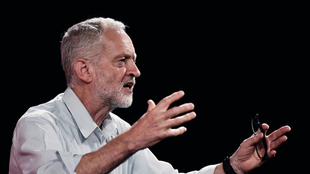 بريطانيا: انقسام في حزب العمال المعارض بشأن طلب الحكومة ضرب &rsquo;داعش&rsquo; في سوريا