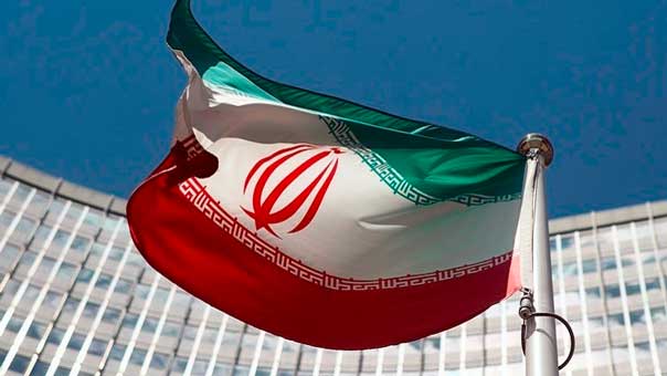 الوكالة الذرية تغلق التحقيق في الأنشطة النووية العسكرية الإيرانية المزعومة.. وظريف يرحّب