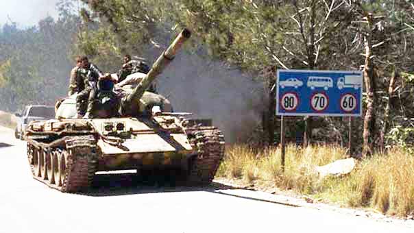 الجيش السوري يسيطر على مرتفع في ريف اللاذقية الشمالي .. ويتقدم في محور حرستا_القنطرة