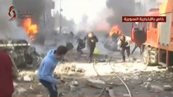 عشرات الشهداء والجرحى في تفجيرات إرهابية متزامنة استهدفت حي الزهراء بحمص