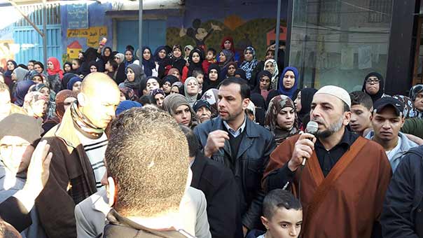 الاضراب العام يعم المخيمات الفلسطينية رفضاً لقرارات الأونروا بتقليص خدماتها