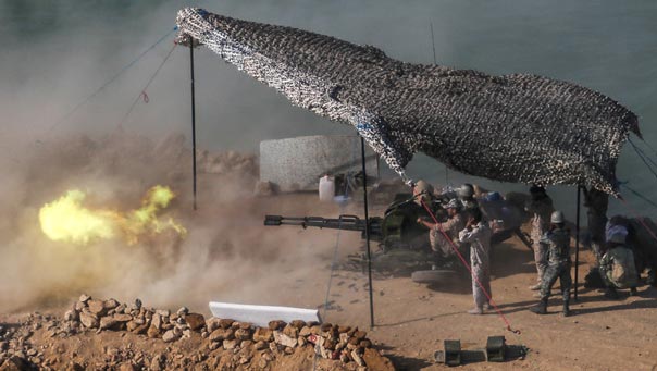 مناورة &rsquo;الولاية ٩٤&rsquo; للبحرية الايرانية في يومها الثالث: الاعلان عن صواريخ كروز &rsquo;نور&rsquo; وتصوير حاملة طائرات أميركية