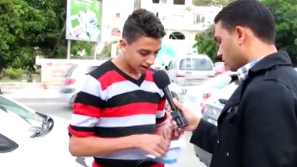 بالفيديو .. هكذا يتفوّق أطفال فلسطينيون في اختبار التمسك بالوطن مقابل مغريات  