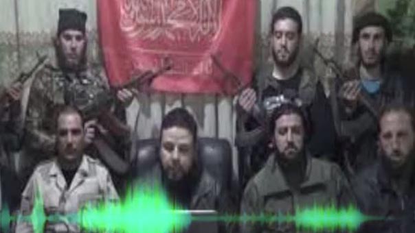 بالفيديو .. إقرار المجموعات المسلحة بسيطرة الجيش السوري على قرية دوير الزيتون في ريف حلب الشمالي