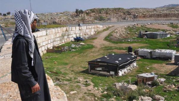 خربة &rsquo;عين الرشاش&rsquo;: حياة بدائية سببها الاحتلال