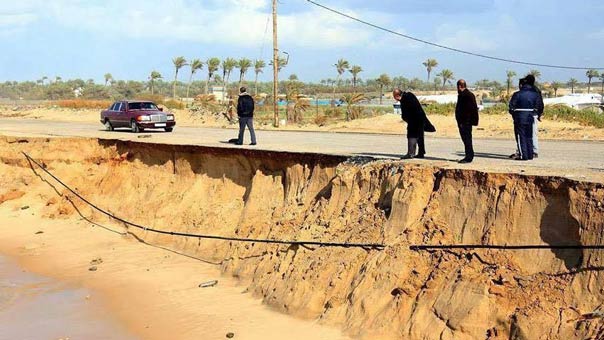شواطئ قطاع غزة الجنوبية مهددة بالغرق!