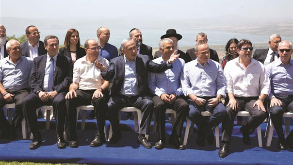 رئيس تحرير صحيفة &rsquo;الثورة&rsquo; السورية : تطبيع مشيخات الخليج وفّر غطاء لنتنياهو من أجل فرض سطوته على الجولان