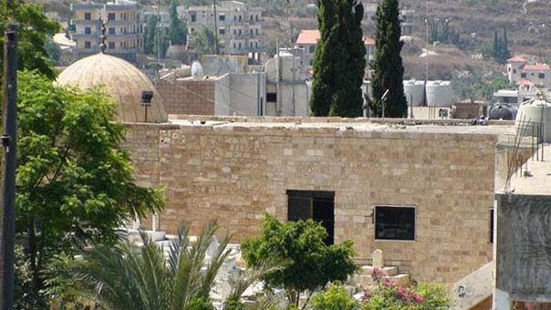 مقام &rsquo;أبي ذر الغفاري&rsquo;.. غرسة إيمانية وجهادية في جبل عامل