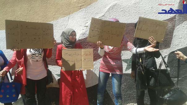 طلاب الشهادة الثانوية والجامعات في بلدتي الفوعة وكفريا المحاصرتين يعتصمون للمطالبة بتحسين وضعهم التعليمي