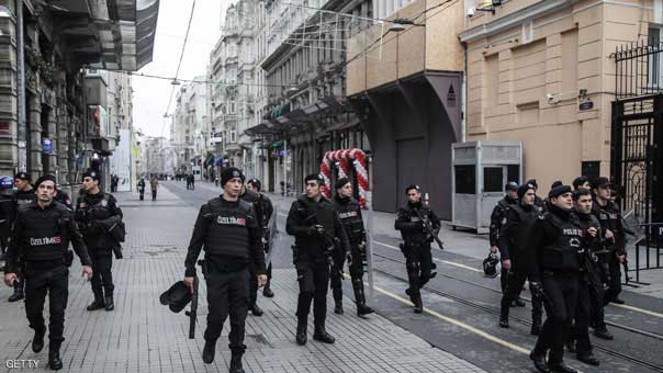 قتلى وعشرات الجرحى بتفجير سيارة مفخخة في ديار بكر التركية