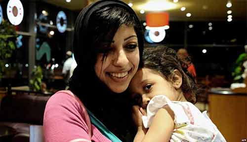 الناشطة زينب الخواجة الى الحرية قريباً