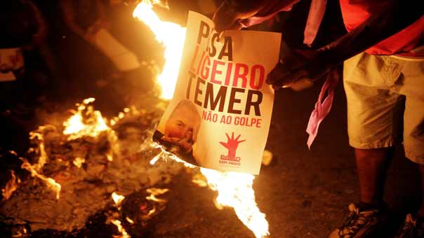 الحزب العمالي في البرازيل يدعو الى التظاهر ضد حكومة تامر