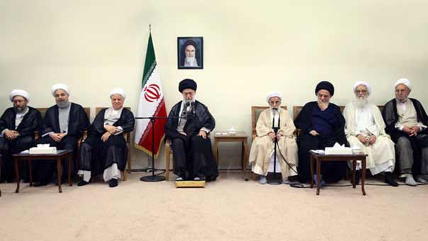 الإمام الخامنئي خلال استقباله أعضاء مجلس خبراء القيادة: أميركا لم تعطنا مكاسب في الاتفاق النووي ونالتها إيران في ضوء اقتدارها