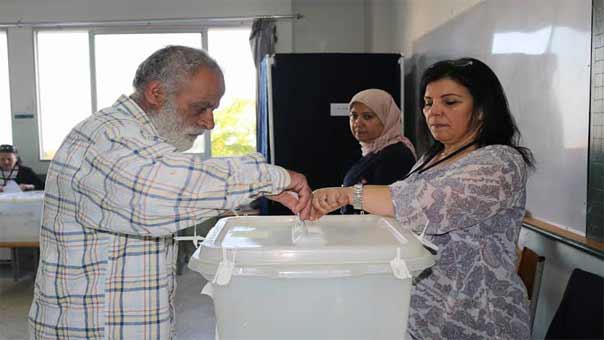 بالصُّور.. الجولة الرابعة من الانتخابات البلدية والاختيارية في لبنان الشمالي وعكار