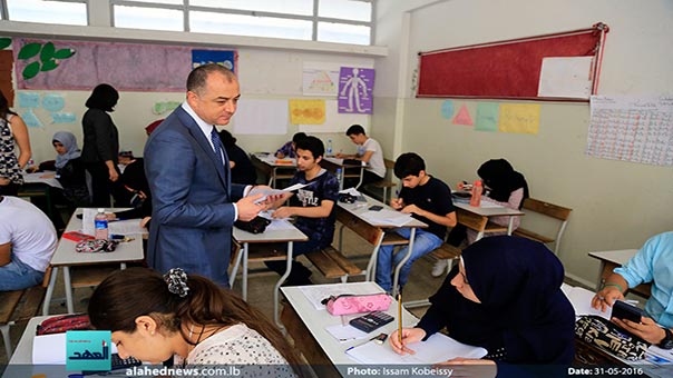 انطلاق الامتحانات الرسمية للمرحلة المتوسطة.. وبو صعب: الطلاب مرتاحون