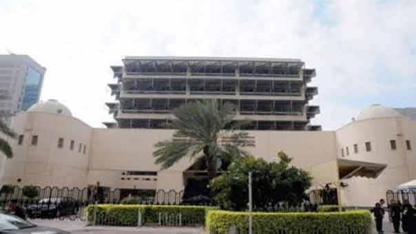 البحرين: السجن 15 عامًا وإسقاط الجنسية عن 8 متظاهرين سلميين