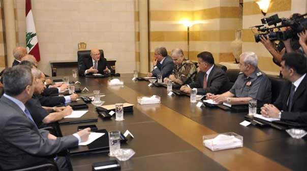 الاجتماع الأمني برئاسة سلام يدعو اللبنانيين الى التحلي باليقظة والوعي
