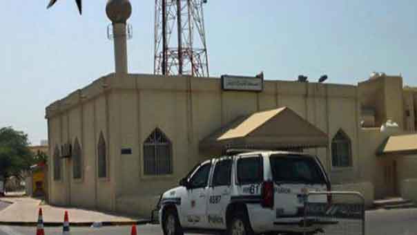 حصار الدراز يشتدّ والآلاف يواصلون اعتصامهم أمام منزل آية الله قاسم