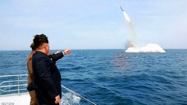 كوريا الشمالية تختبر اطلاق صاروخ بالستي من غواصة
