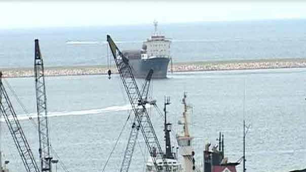 هل يتكرر مشهد باخرة &rsquo;لطف الله&rsquo; في مرفأ طرابلس؟