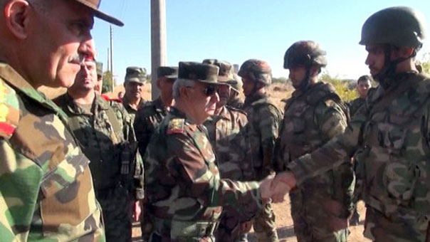رئيس هيئة الأركان العامة للجيش السوري يتفقد الوحدات العسكرية العاملة في حلب
