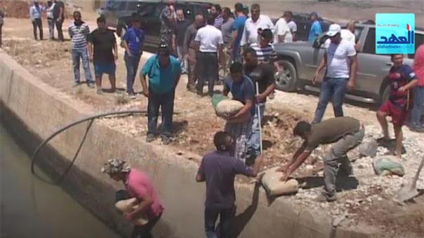 أهالي جب جنين قاموا بسد قناة الري في البلدة احتجاجاً على الثلوث