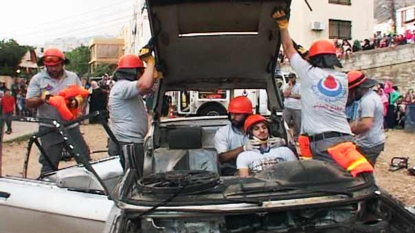 الجنوبيون يحتفلون بذكرى انتصار تموز بمسيرات ومناورات