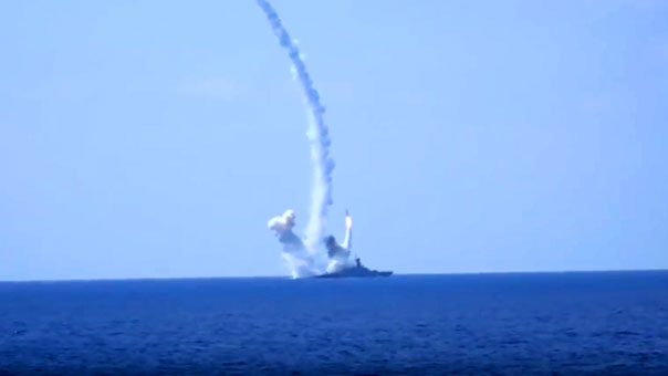 بالفيديو: صواريخ &rsquo;كاليبر&rsquo; الروسية من البحر الاسود الى حلب