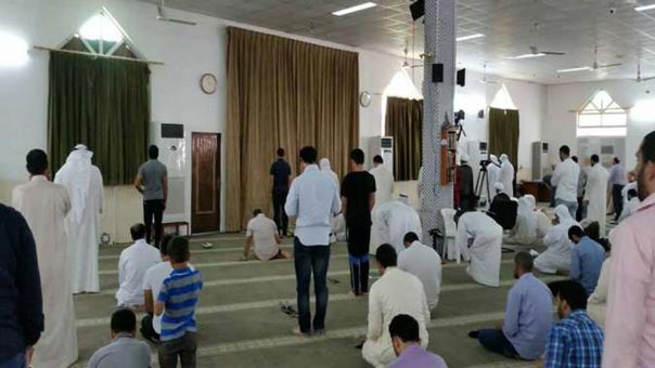 السلطات البحرينيّة تمنع إقامة صلاة الجمعة في الدراز وأهالي الدير يعطلون إقامة صلاة الجمعة بعد اعتقال إمام الجامع