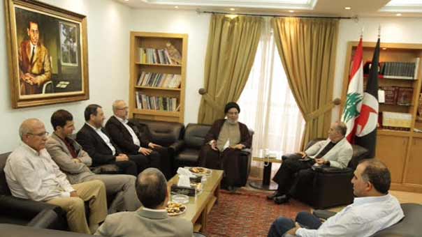  وفد من حزب الله برئاسة السيد ابراهيم أمين السيد يزور رئيس القومي السوري وتأكيد على أهمية الحوار ومحاربة الإرهاب