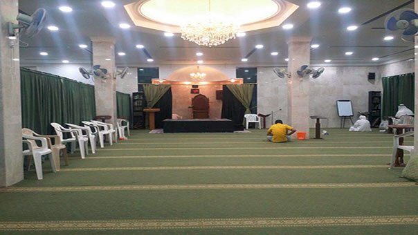 البحرين: النظام يشترط تعيين إمام جديد للسماح بإقامة صلاة الجمعة في الدراز