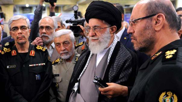 الامام الخامنئي زار معرض منجزات وزارة الدفاع: أميركا ليست في موقع اخلاقي يؤهلها لابداء الرأي حول الجمهورية الاسلامية