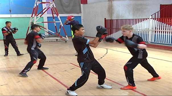 الملاكمة في غزة: حلبةٌ واحدةٌ تجمع أحلام الكثيرين من الشباب!