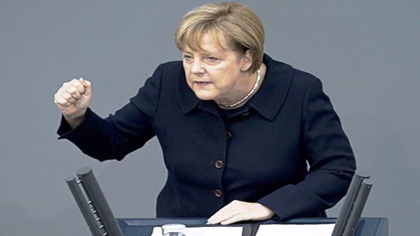 ميركل: الترحيل لا الترحيب سياستنا مع اللاجئين