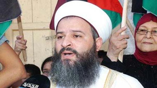 الشيخ الكبش بعد تعرضه للاعتداء: مستمرون بنهج الوحدة والمقاومة ولن ترهبنا يد الغدر والفتنة