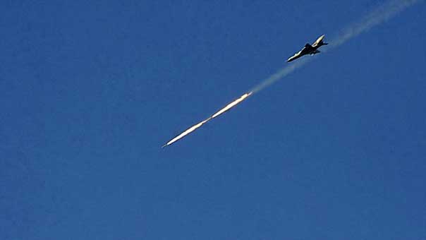 مقتل عدد من قياديي &rsquo;جيش الفتح&rsquo; و&rsquo;جبهة النصرة&rsquo; في غارة جوية خلال اجتماع لهم بريف حلب