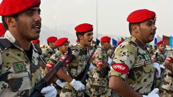 بالصور - ’السعوديون’ يرتدون زي ’الحرس الثوري الإيراني’!