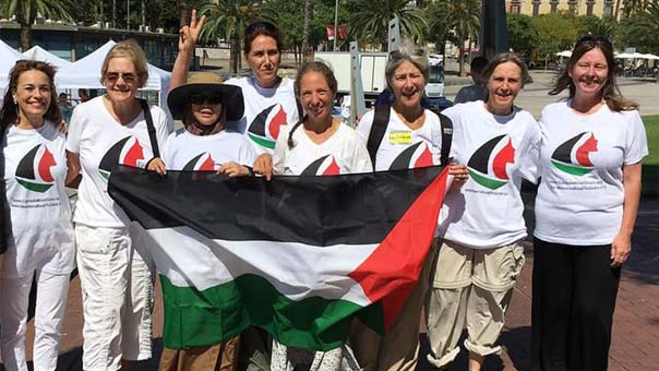 سفينتان تنطلقان من برشلونة لكسر الحصار الصهيوني عن غزة