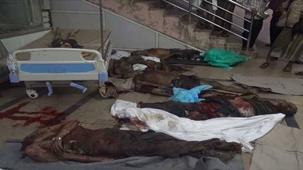 مجزرة وحشية يرتكبها طيران العدوان السعودي في محافظة الحديدة اليمنية توقع عشرات الشهداء والجرحى
