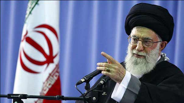 الإمام الخامنئي: الأعداء يترصدون بلادنا وطالما أصررت على وحدة قوی البلاد