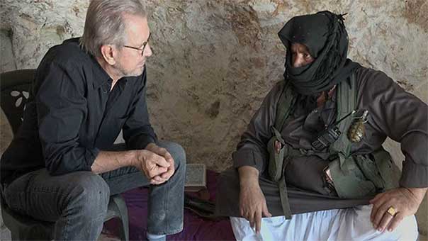 قيادي في &rsquo;النصرة&rsquo; يفضح تنظيمه الإرهابي: &rsquo;إسرائيل&rsquo; تدعمنا..واشنطن تسلحنا...والسعودية تمولنا